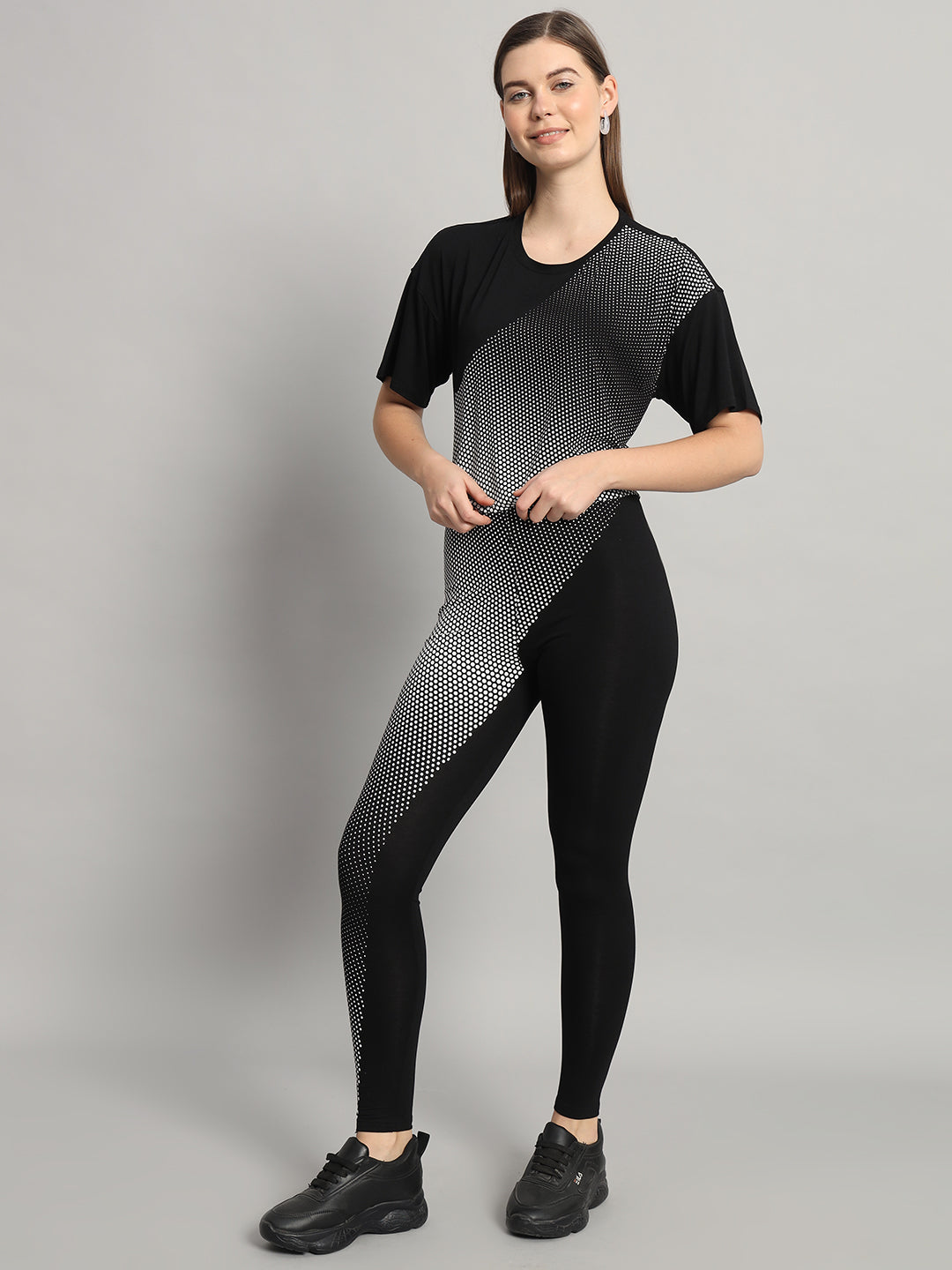 Monochrome 3D print leggings set