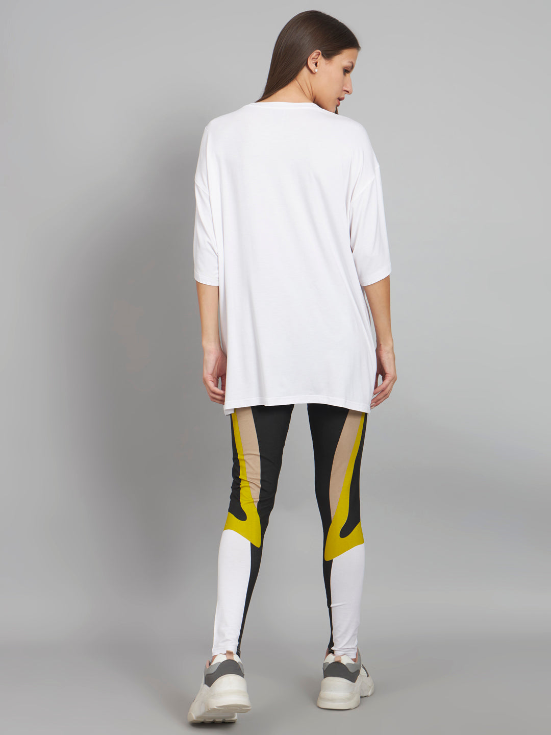 White geometric print leggings set