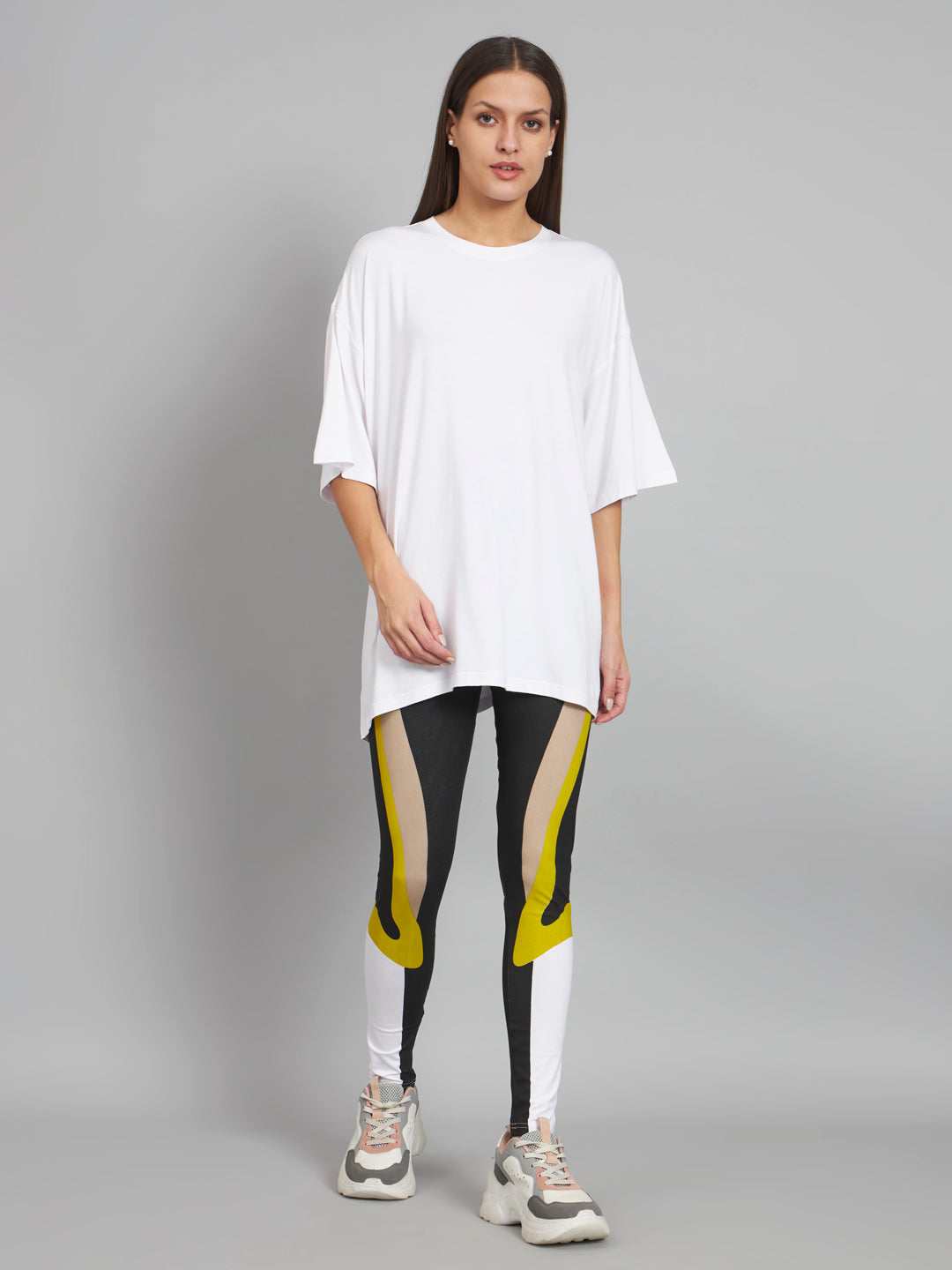 White geometric print leggings set